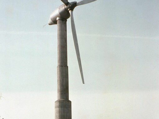 Tvindkraft wind turbine in 1978 – a proud contribution to the history of wind power.