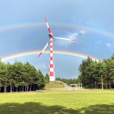 Tvindkraft wind turbine with double rainbow